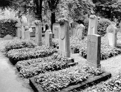 [Bild: s3402friedhof.jpg]