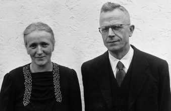 Ein außergewöhnliches Paar: Gertrud und Otto Mörike. Aufnahme aus dem Jahr 1943.  - Bildnachweis: Privatbesitz